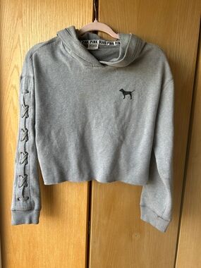 PINK Victoria's Secret Light Gray Cropped Lace-Up Sleeve Hoodie